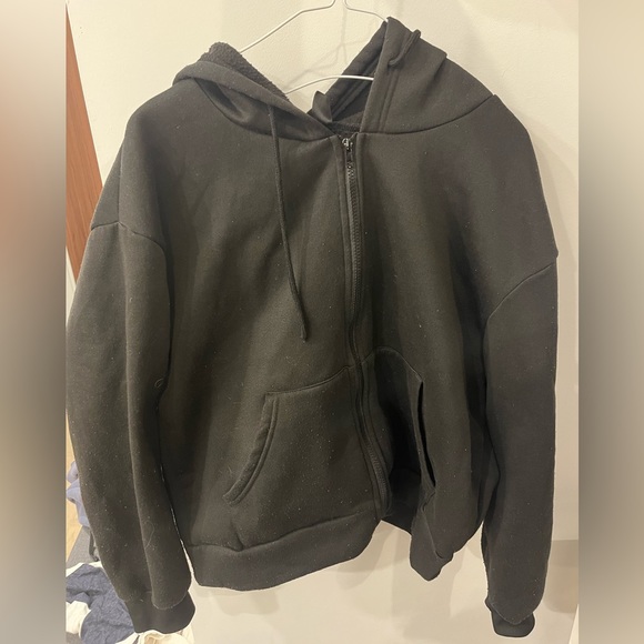 Cozy black jacket - Picture 1 of 3